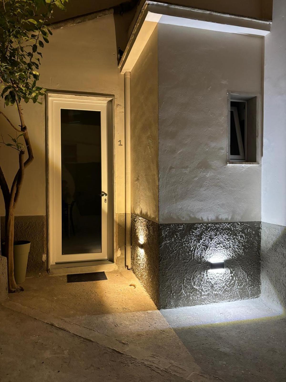 Vico Ventitre 1 Apartment Noto Bagian luar foto